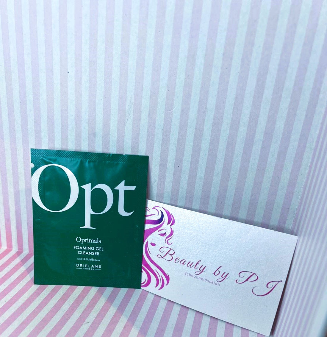 Optimals Opt Optimals Foaming Gel Cleanser