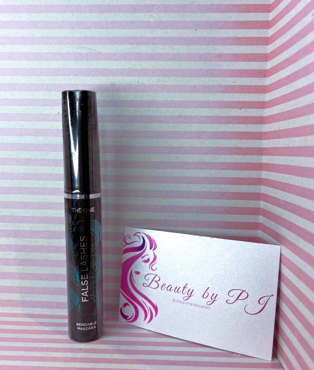 The One Flase Lashes 360 Mascara Black